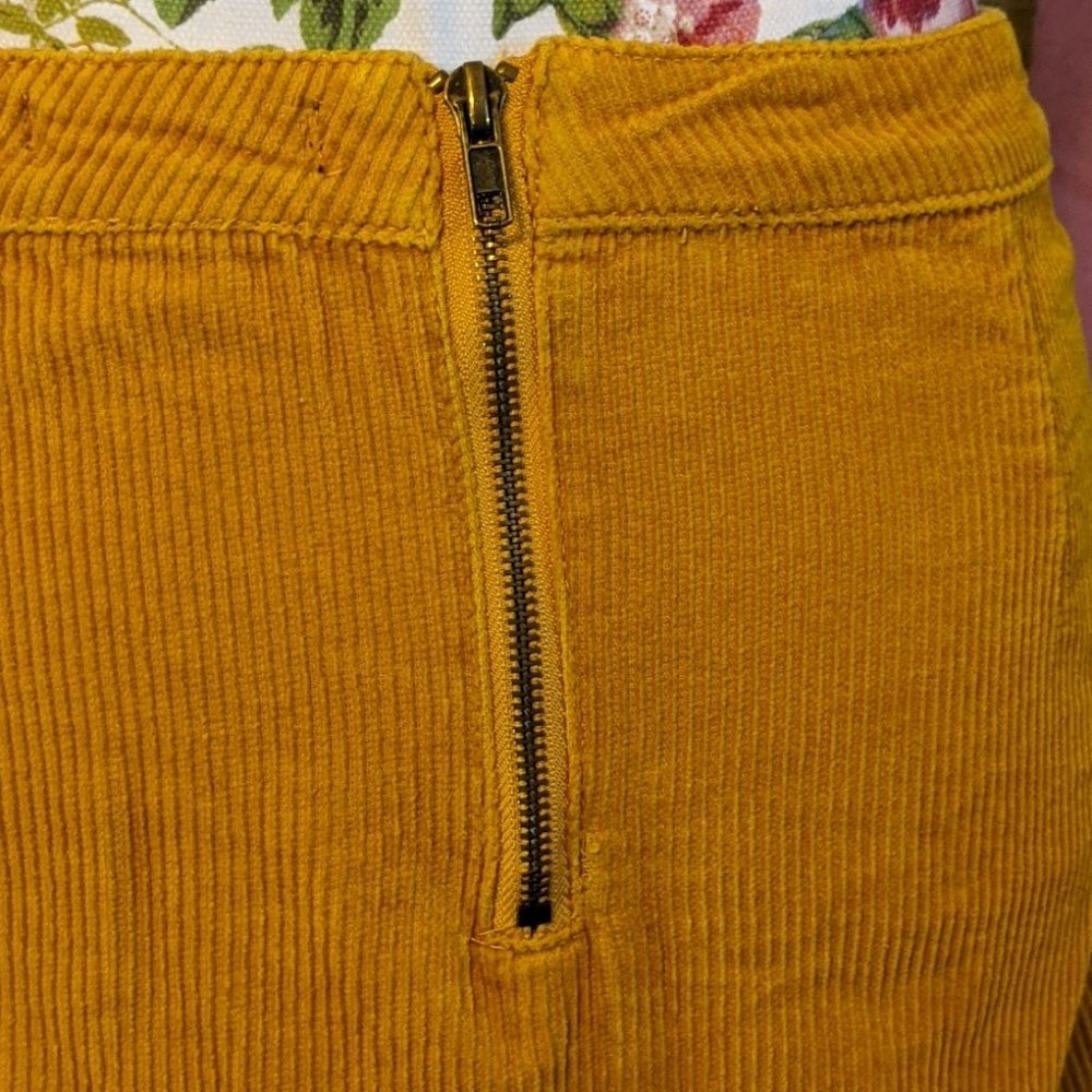 Forever 21 Couduroy Skirt - Size US 26 - Picture 4 of 8